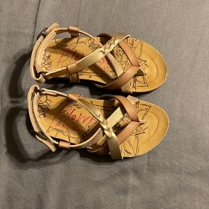 toddler girls blowfish sandals